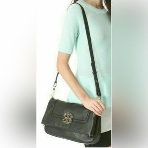 Tory Burch Amanda Fold-Over
Messenger Bag Preloved